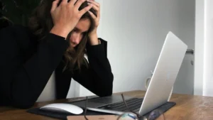 Bewegen voor je brein: hoe fysieke training stress en burn-out helpt verminderen