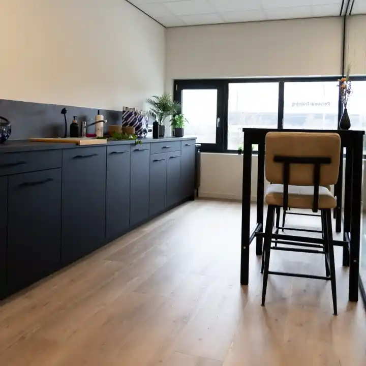 Kantoor huren in Breda boven Sportschool van TrainBeter