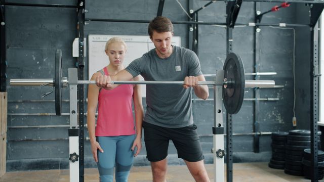 Personal Trainer vs. fitnessinstructeur: wat zijn de verschillen?